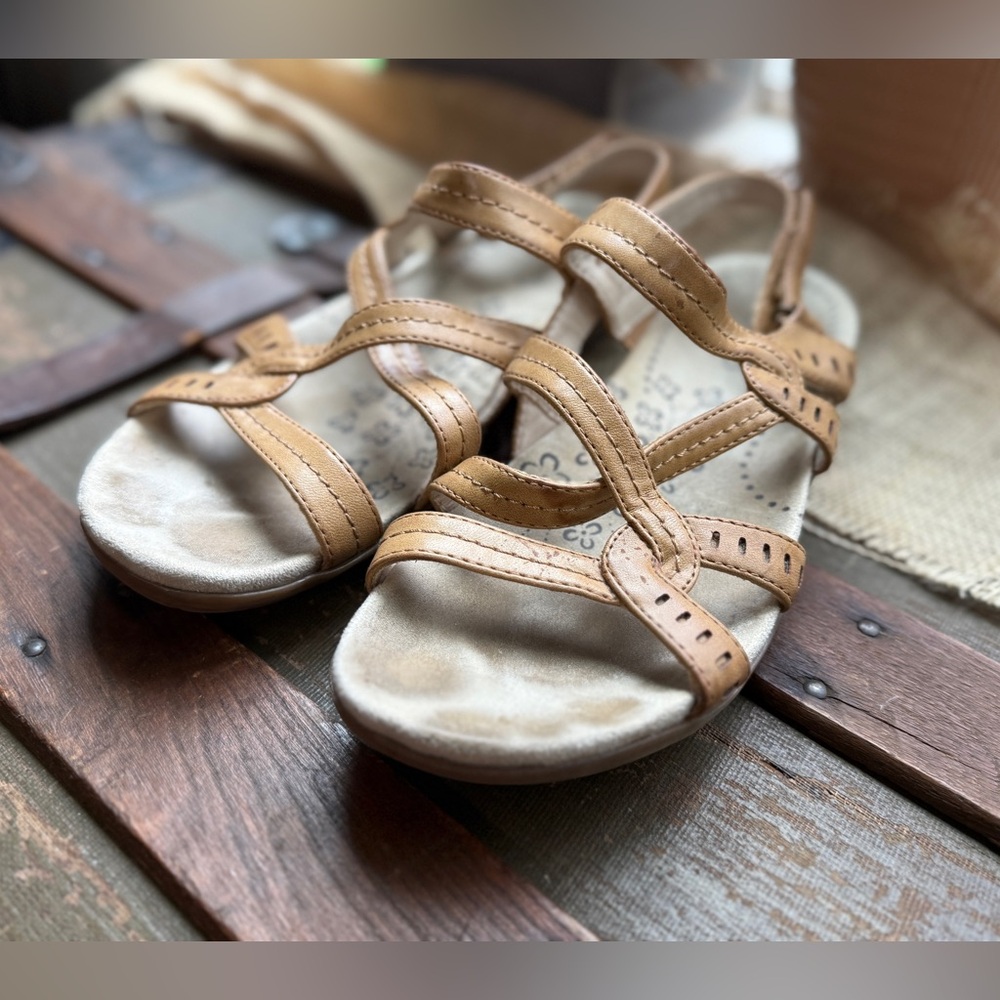 J. Crew Girls Tan Leather Multi-Strap Sandals 8M